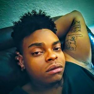 Meet your Posher, Deandre